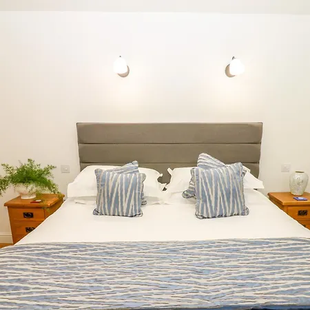 アパート Macaw No 4 *