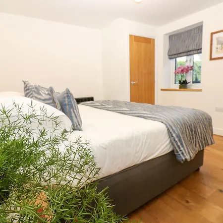 アパート Macaw No 4